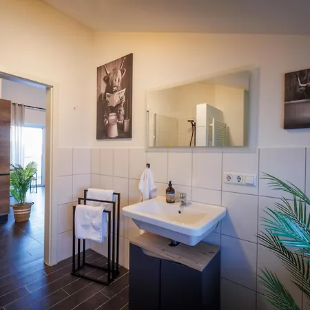 Διαμέρισμα Modernes In Mit Terrasse