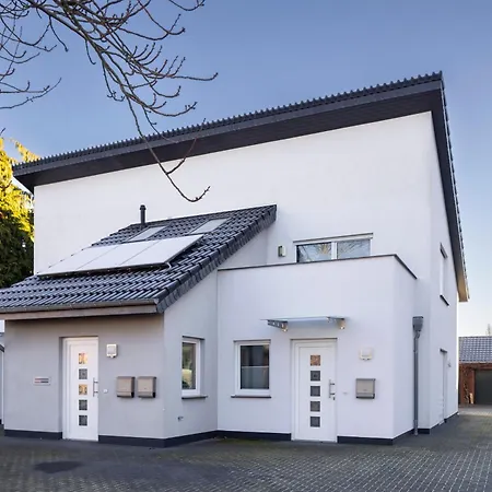 Διαμέρισμα Modernes In Mit Terrasse