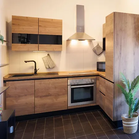 Modernes In Mit Terrasse *