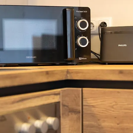 Modernes In Mit Terrasse Διαμέρισμα