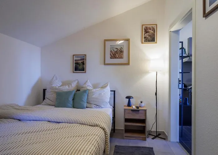 Modernes In Mit Terrasse Διαμέρισμα