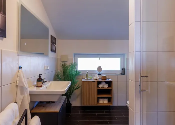 Modernes In Mit Terrasse