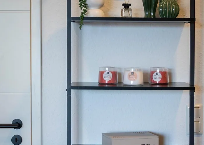 Modernes In Mit Terrasse Διαμέρισμα *