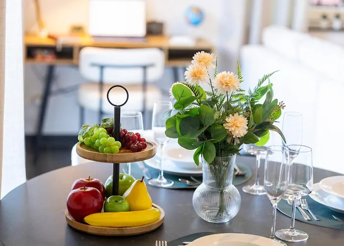 Modernes In Mit Terrasse